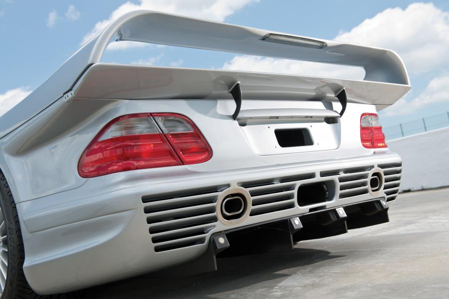  Mercedes-Benz CLK GTR 1998 года  (фото 20 из 33)